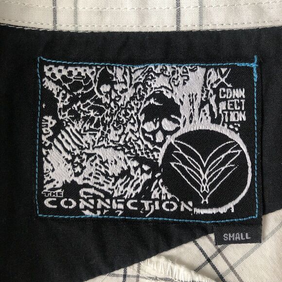 Connection Men’s Button Down Shirt Small - Picture 8 of 10